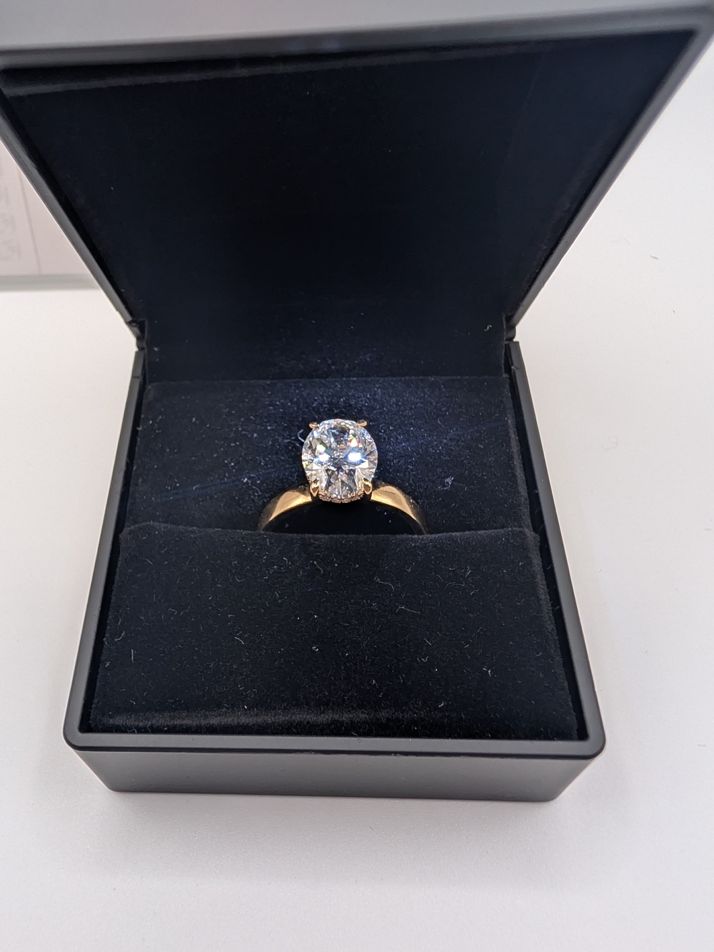 2.58 CT Oval Lab Diamond Ring IGI Certified F VS1 14K Gold Hidden Halo Cigar 9 - Picture 4 of 6
